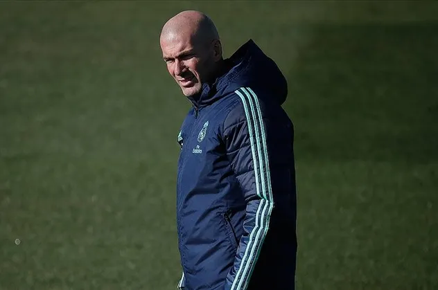 Real Madrid Teknik Direktörü Zinedine Zidane'dan Cezayir'e corona virüs bağışı!