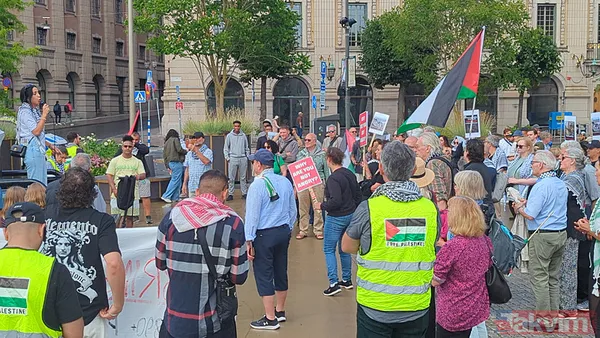 İsveç'in başkenti Stockholm'de yüzlerce kişi Filistin için sokaklara döküldü: Özgür Filistin, Özgür Gazze - 16
