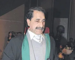 İyiyi kötüyü ’gör’dü