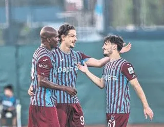 Trezeguet ve Cihan sınıfı geçti!