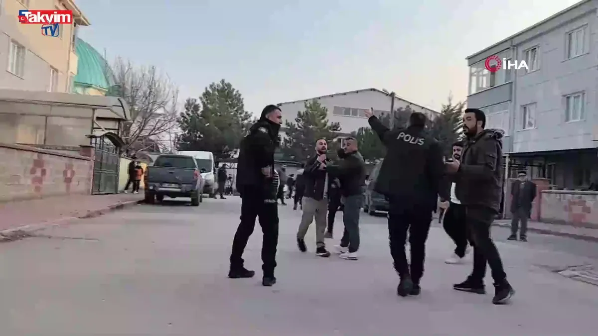 Bursa’da bıçaklı kavga: 3 yaralı