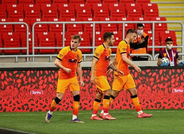 galatasarayin-genc-yildizi-kerem-akturkoglu-goztepe-karsisinda-hat-trick-yapti-1618690621354.jpeg Galatasaray'ın genç yıldızı Kerem Aktürkoğlu Göztepe karşısında hat-trick yaptı!-3