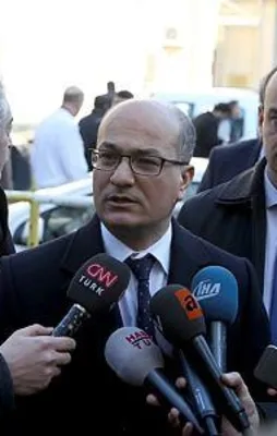 Cerrahpaşa'da initihar girişimi