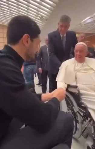 FETÖ'nün evlatlığı Enes Kanter'den yeni hadsizlik! Başkan Erdoğan'ı Papa'ya şikayet etti
