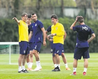 Fenerbahçe’de Phillip Cocu nefes aldırmadı!
