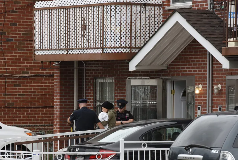 ABD'de büyük vahşet! Yeni doğan bebeğe satırla saldırdı - 2