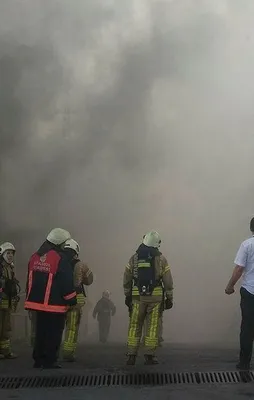 İstanbul Gaziosmanpaşa'da fabrika yangını