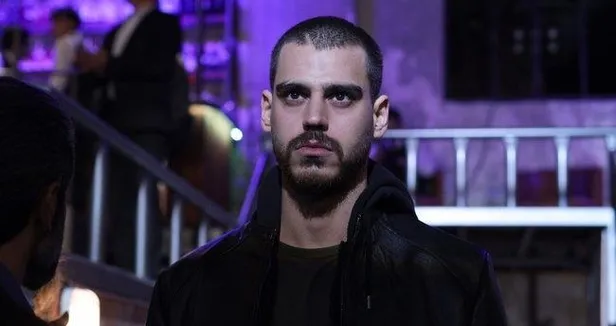 1645303320207.jpeg Yalnız Kurt’ta yıldırım projesi! 4. bölümünde yaşanan gelişmeler herkesi ekrana kilitledi-8