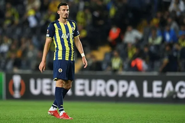 Fenerbahçe ileri 3'lüyü yine değiştiriyor! Valencia-Mesut-Berisha üçlüsü denendi-2