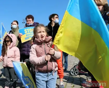 SON DAKİKA: Rusya Ukrayna savaşında son durum! Türkiye’deki Ukraynalılar Rusya’yı protesto etmek için meydanlara akın etti