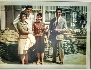 Hayata gözlerini yuman Cüneyt Arkın'ı hiç böyle görmediniz! İşte tıbbiyeli Cüneyt Arkın! 40 yıllık komşuları Arkın'ı anlattı: Bugün gelecekti