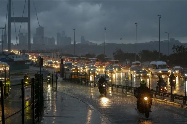 HAVA DURUMU | Meteorolojiden İstanbul ve birçok il için sağanak uyarısı | 10 Şubat hava nasıl olacak?