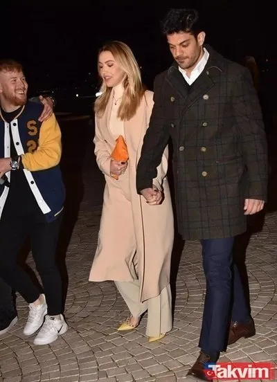 Ancak Attıkları Her Adımla Gündem Olan Ünlü Çiftin Mutlulukları Uzun Sürmedi. Çiftin 5 Aylık Evlilikleri 30 Eylül'de 5 Dakikada Sonlandı.