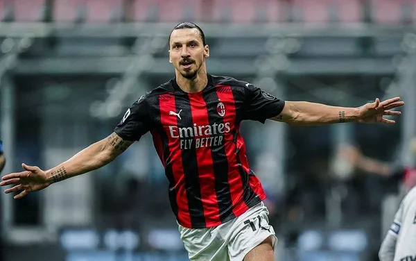 39 yaşındaki Milan oyuncusu Zlatan Ibrahimovic koronavirüsün ardından Inter'i de devirdi!-1