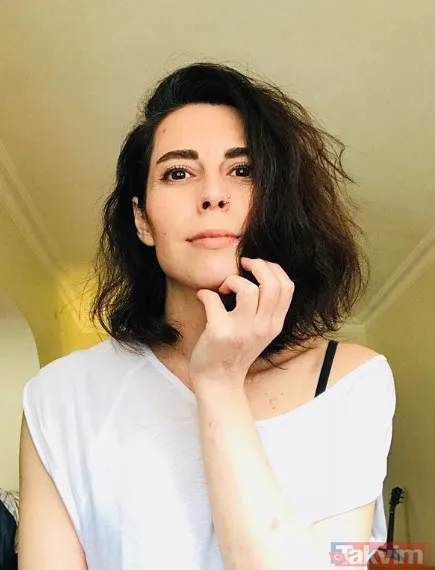 Kuruluş Osman'ın Boran'ı Yiğit Uçan'ın güzel eşi Betül adeta bir fenomen! İşte Yiğit Uçan'ın güzeller güzel eşi Betül - 19