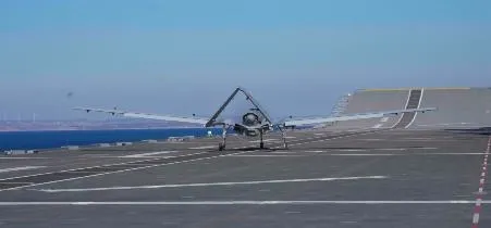 Bayraktar TB3, TCG Anadolu'da (takvim.com.tr | Arşiv)