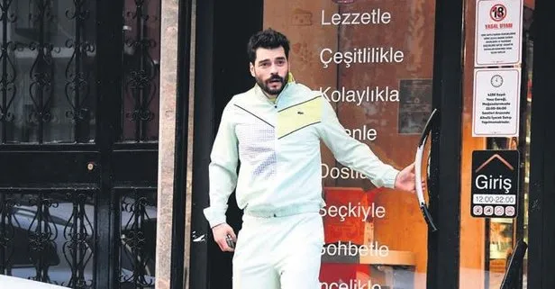 Akın Akınözü’nün tenis aşkı! Cihangir’de eşofmanlarıyla objektiflere yansıdı: Antrenmanım vardı, oradan çıktım