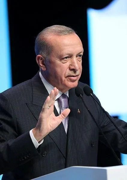 baskan-erdogandan-necip-fazil-odulleri-toreninde-onemli-aciklamalar-1640548569283.jpeg Başkan Erdoğan'dan 'Necip Fazıl Ödülleri' töreninde önemli açıklamalar-4