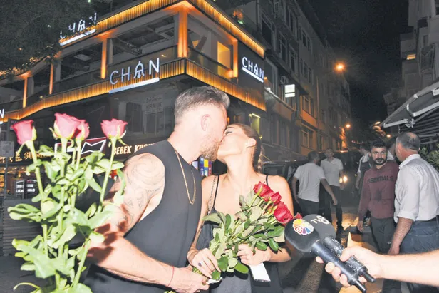 dilan-cicek-deniz-ve-thor-saevarsson-sokak-ortasinda-aska-geldiler-1659728017144.jpg Dilan Çiçek Deniz ve Thor Saevarsson sokak ortasında aşka geldiler!-5