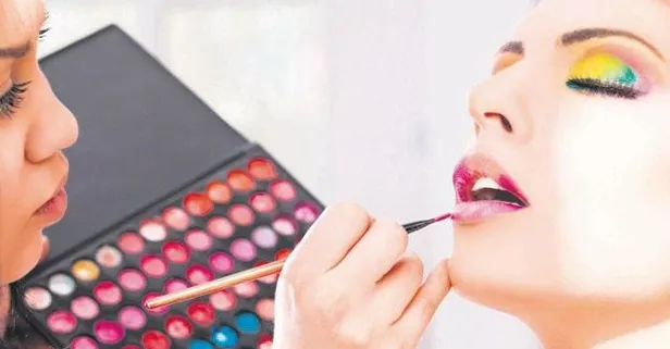 Yüzde yüz servet! Ünlülerin makyözlerinin konser ve düğün makyajlarından para bastığı ortaya çıktı