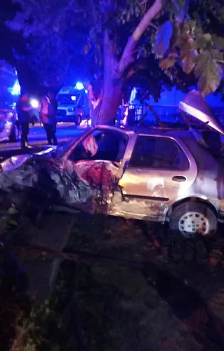 Burhaniye'de otomobil takla attı: 4 yaralı