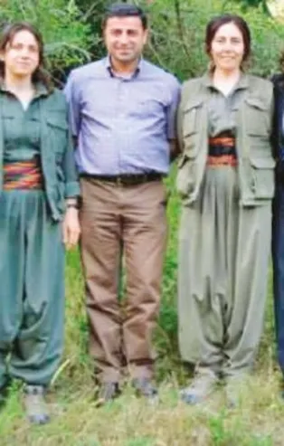 Altılı masayı avucunun içine alan HDP'den yeni tiyatro: Türkiye açılımı