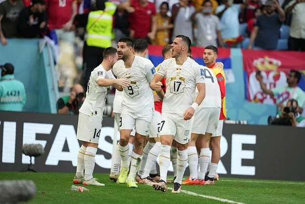 kamerundan-muthis-donus-dunya-kupasi-g-grubunda-oynanan-macta-kamerun-3-1den-sirbistani-yakaladi-1669682976067.jpeg Kamerun’dan müthiş dönüş! Dünya Kupası G Grubu'nda oynanan maçta Kamerun 3-1’den Sırbistan’ı yakaladı-2