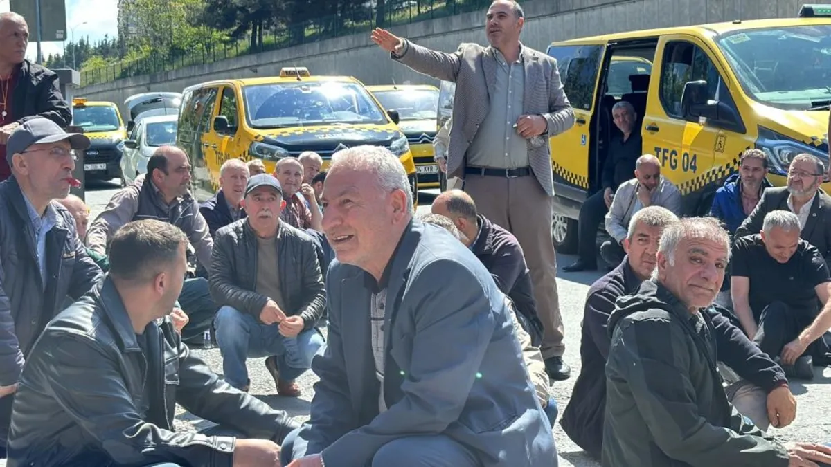 İBB mağduru taksicilerden CHP'ye protesto!