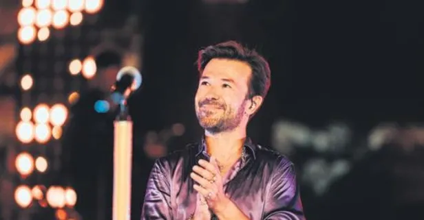 Yalın 3 konserde tam 29 evlilik teklifine şahit oldu!