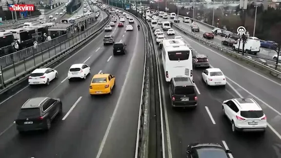 Ayvansaray'da metrobüs arızası!