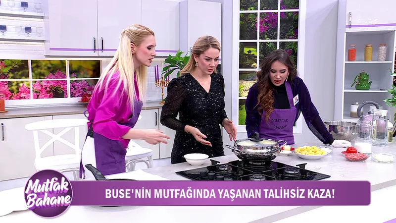 mutfak-bahane-cuma-finaline-sevilen-sunucu-nur-viral-damga-vurdu-1711720415440.jpg Mutfak Bahane cuma finaline sevilen sunucu Nur Viral damga vurdu!-2