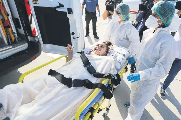 turkmenistanda-yasayan-nihal-naz-aydin-ambulans-ucakla-turkiyeye-getirildi-1592870507926.jpeg