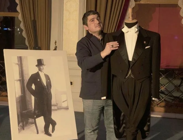 Özel güne şık sergi!