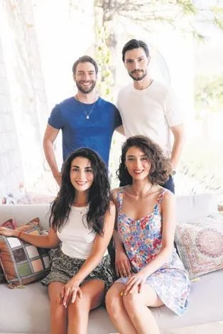 27 yıllık evliliği biten Arzum Onan'a “Boşanmak kesinlikle iyi geldi” yorumu sosyal medyayı ikiye böldü!-13