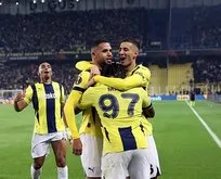 Futbol otoriteleri ortak görüşte birleşti: Manchester United’ı elinden kaçıran Fenerbahçe futboluyla ilk kez övgü aldı!