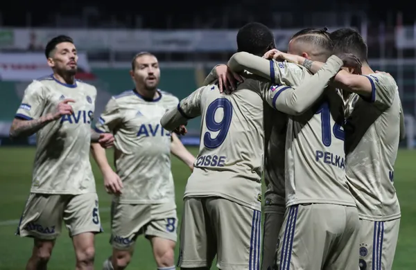 karagumruk-fenerbahceden-papiss-cisseyi-istiyor-1611314385311.jpg Karagümrük Fenerbahçe'den Papiss Cisse'yi istiyor-2