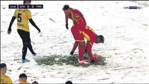 alex-de-souzadan-calistigin-en-kotu-teknik-direktor-kimdi-sorusuna-soke-eden-cevap-1642548648092.jpeg Alex De Souza'dan “Çalıştığın en kötü teknik direktör kimdi?” sorusuna şoke eden cevap-9