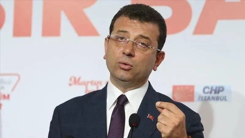 Yolsuzluktan tutuklanan CHP'nin eski İBB Başkanı Ekrem İmamoğlu (AA)