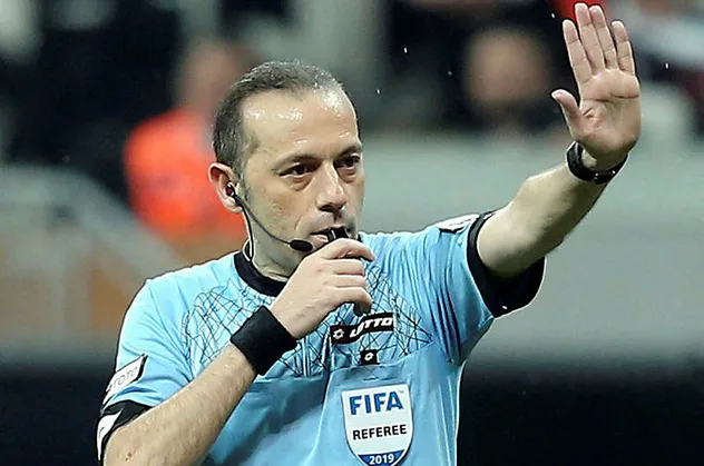 Cüneyt Çakır'a önemli görev!