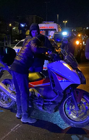 Şişli'de kontrolden çıkan motosiklet yan yattı: 2 ağır yaralı