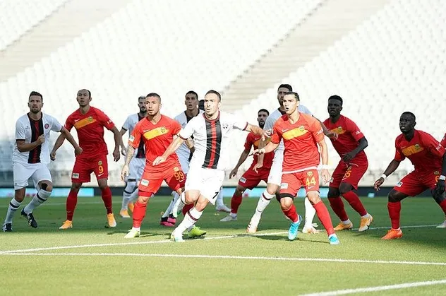 Fatih Karagümrük'ten 3 puanlı açılış