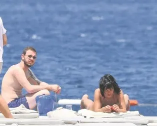 Zehra Çilingiroğlu, sevgilisi Alaattin Kadayıfçıoğlu ile tatil sezonunu Bodrumda açtı