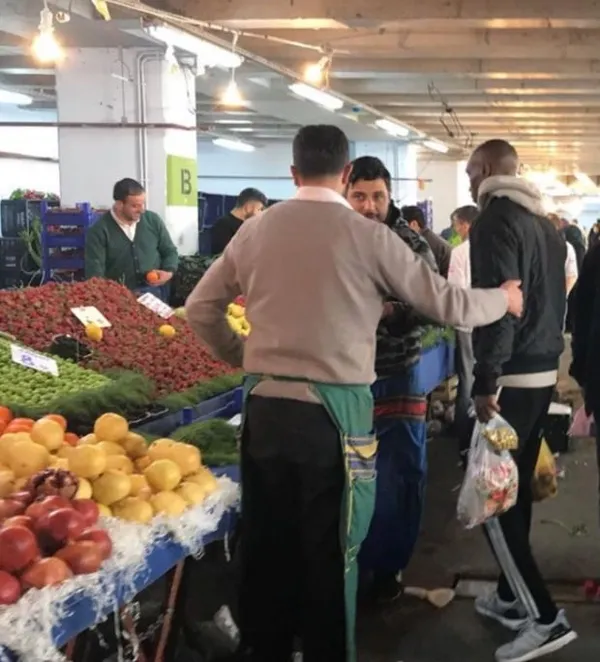 Atiba semt pazarında!-1