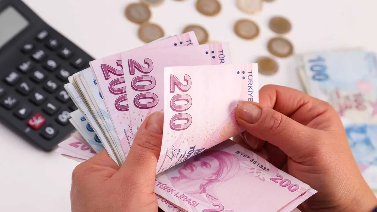3 Temmuz kritik: Beş aylık enflasyon memur ve emekli zamlarında taban oluşturdu, en düşük emekli aylığı için TBMM düzenlemesi işaret edildi