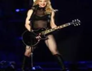 Ünlülerden yardım yağdı