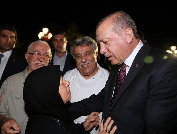 Cumhurbaşkanı Erdoğan Şehitler Abidesi'ni ziyaret etti-6