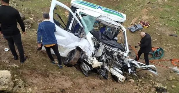 Mardin’de TIR ile pikap kafa kafaya çarpıştı: 1 ölü, 7 yaralı
