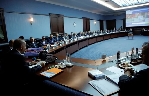 Başkan Erdoğan'dan teşkilatlara yenilenme mesajı-1