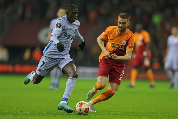 galatasaray-uefa-avrupa-ligine-veda-etti-galatasaray-1-2-barcelona-mac-sonucu-ozet-1647546188742.jpeg