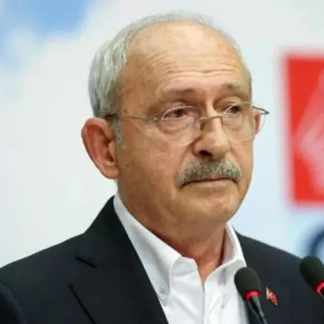 Deprem bölgesinde siyasete soyunan Kılıçdaroğludan Devlet engel koyuyor algısı